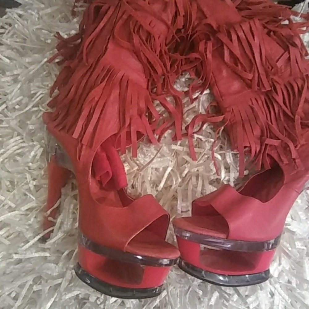 Shoes - Picture 4 of 4